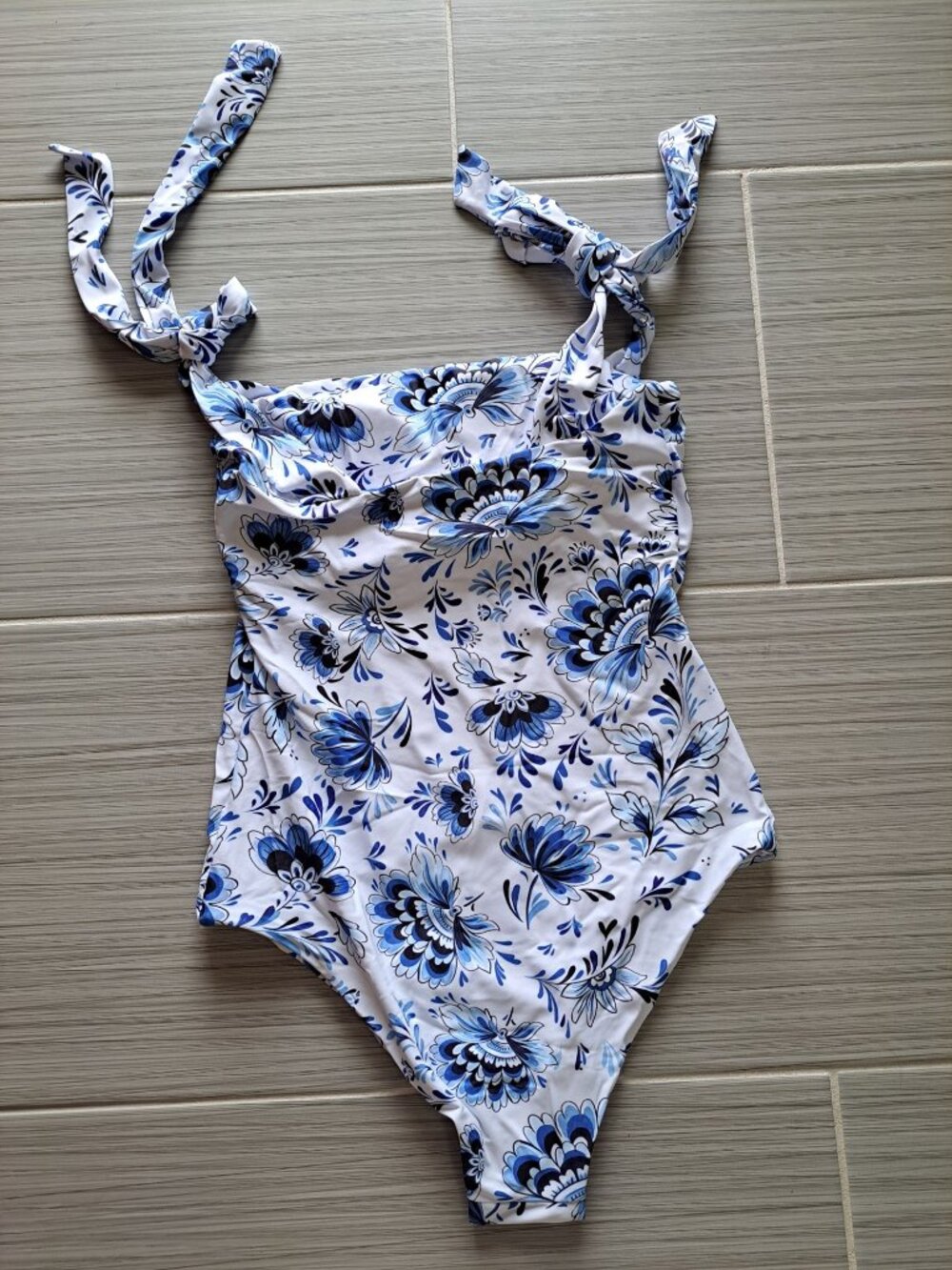New Flaxmaker Floral Blue & White One-Piece Swimsuit Tie Straps Size Small - Picture 7 of 7